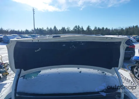 2015 Nissan Altima 2.5 z USA, uszkodzony, nr VIN 1N4AL3AP4FC497088